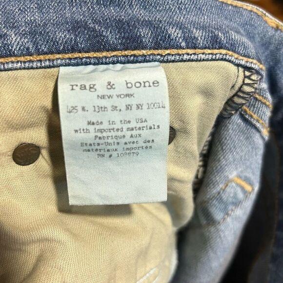 Revolve Rag & Bone DRE boyfriend Jeans in Fremont color - Picture 13 of 13